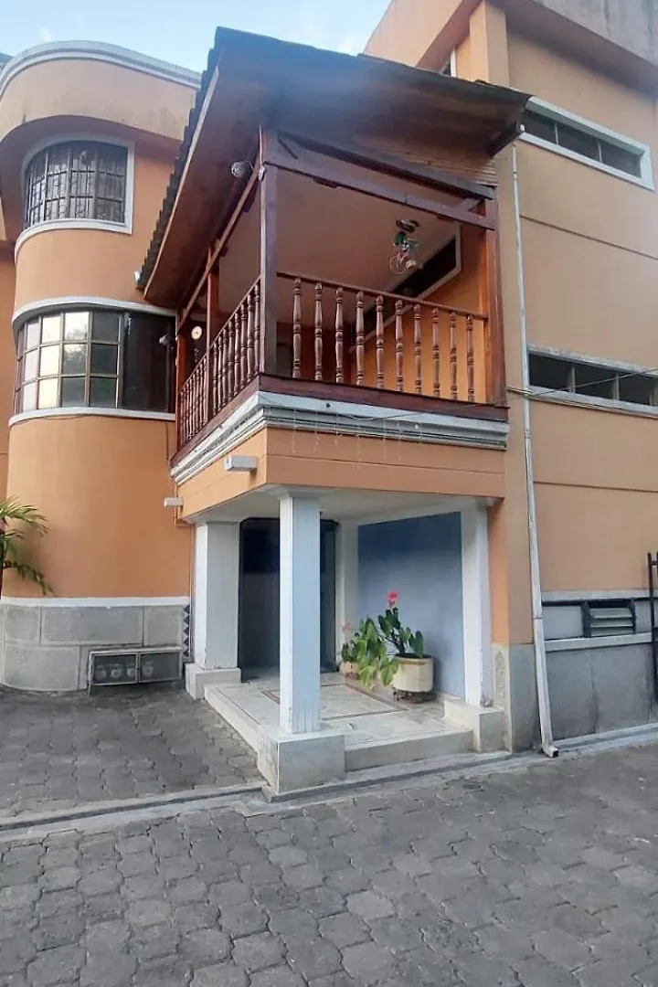 Casa Duplex Via La Reforma, Cali Vila